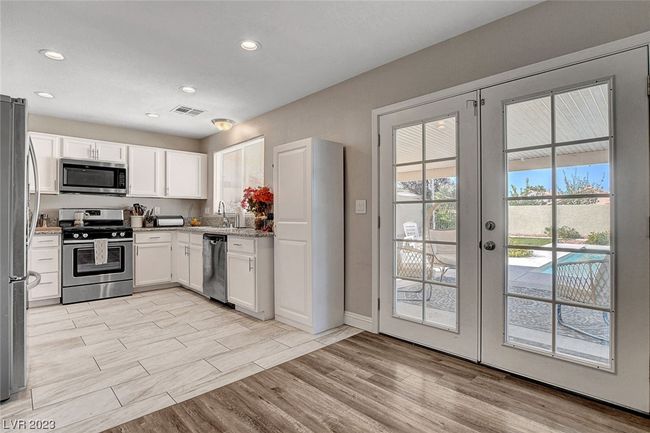 9324 Chilly Pond Ave, House other with 5 bedrooms, 3 bathrooms and null parking in Las Vegas NV | Image 15