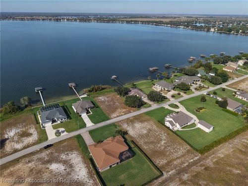 538 Sunset Pointe Dr, Lake Placid, FL, 33852-9158 | Card Image