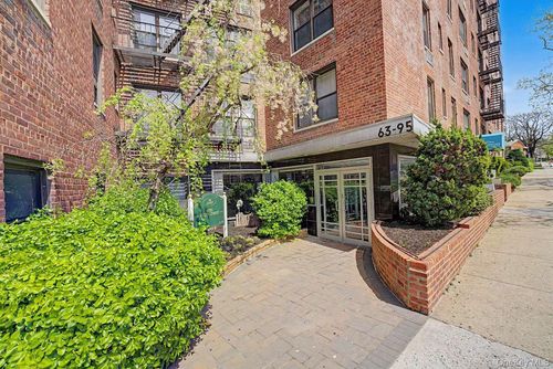 2g-63-95 Austin St, Rego Park, NY, 11374-3021 | Card Image