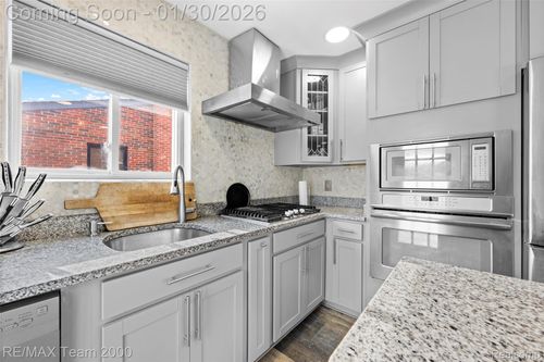 6336 Cambourne Rd, Dearborn Heights, MI, 48127-3956 | Card Image