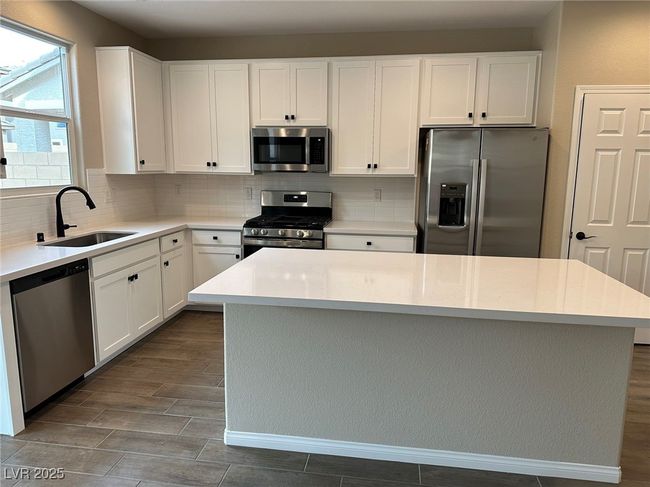 5075 Serene Skies St, House other with 3 bedrooms, 3 bathrooms and null parking in Las Vegas NV | Image 15