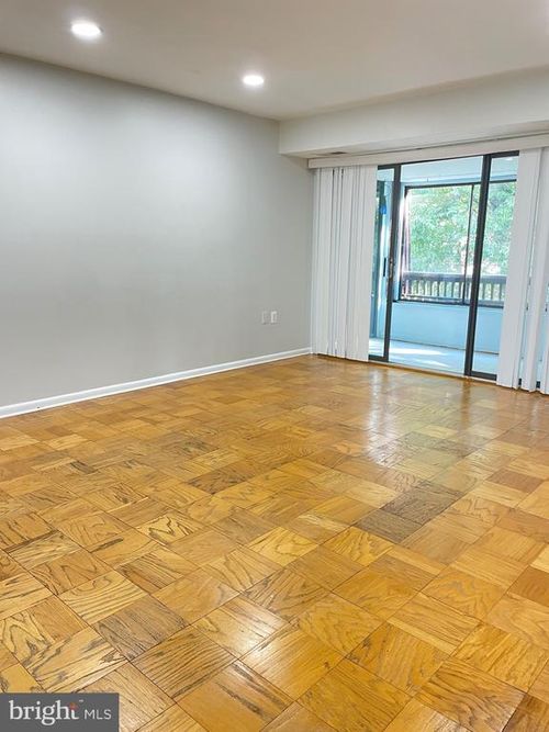 apt-301-5234 W Running Brook Rd, COLUMBIA, MD, 21044-1769 | Card Image