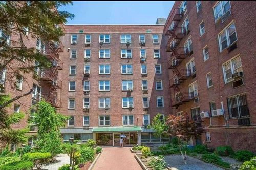 502-4343 Kissena Blvd, Flushing, NY, 11355-2957 | Card Image