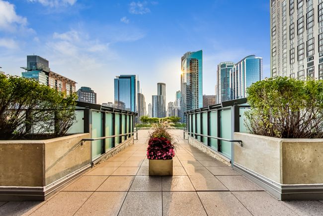 APT-4605 - 474 N Lake Shore Dr, Condo with 2 bedrooms, 2 bathrooms and 1 parking in CHICAGO IL | Image 39