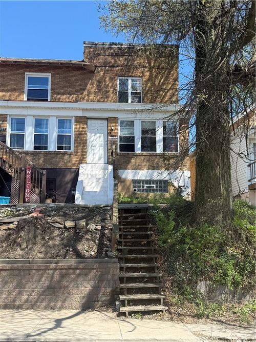 2927 Willett Rd, Brentwood, PA, 15227-2599 | Card Image