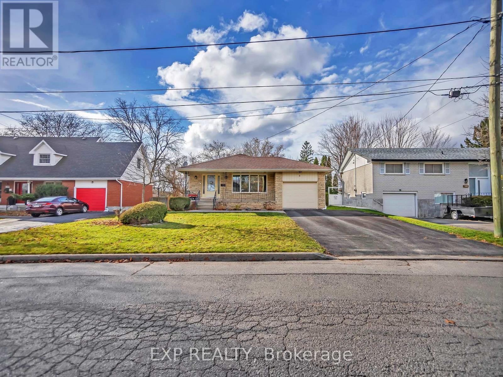 Residential in Belleville (Belleville Ward) 3
