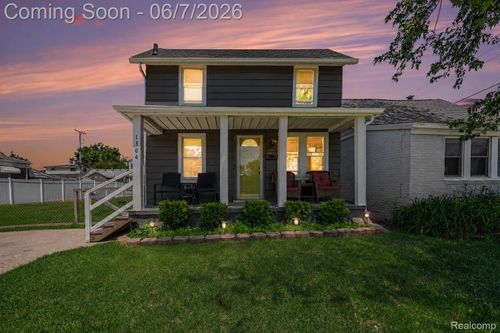 1304 Stewart Ave, Lincoln Park, MI, 48146-3369 | Card Image