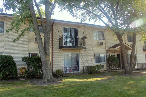 apt-2c-8856 Northshore Dr, Des Plaines, IL, 60016-4148 | Card Image