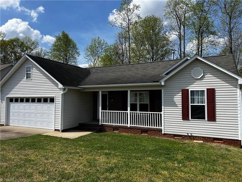 627 Fernway Drive, Burlington, NC, 27217 | Card Image