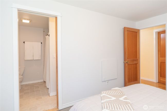 Primary bedroom with en suite | Image 16