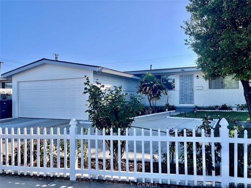 22707 Ronan Ave, Carson, CA, 90745-4820 | Card Image