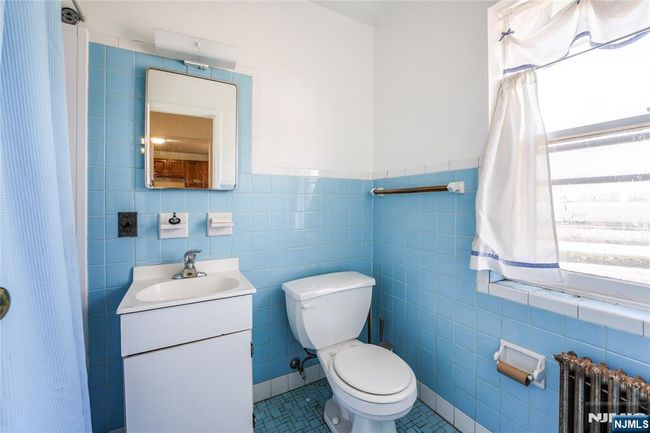 10 5 Th St, Home with 4 bedrooms, 2 bathrooms and null parking in Ridgefield Park NJ | Image 12