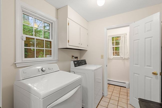 369 Border Rd, House other with 4 bedrooms, 4 bathrooms and 6 parking in Concord MA | Image 18