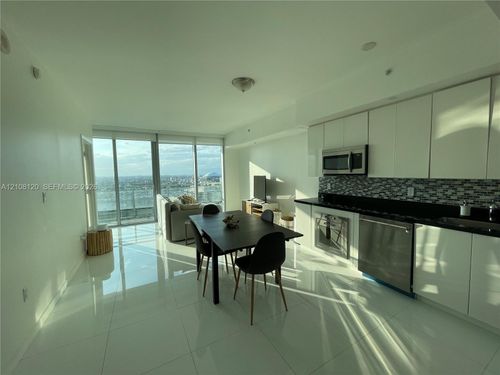 2307-92 Sw 3rd St, Miami, FL, 33130 | Card Image