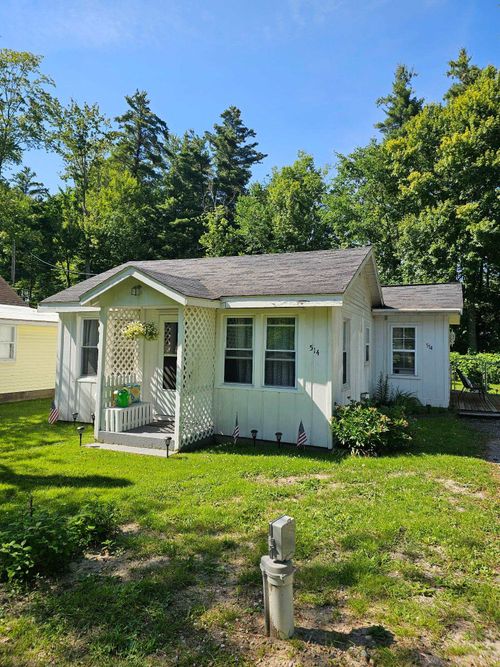 514 W M 55, Tawas City, MI, 48763-9607 | Card Image