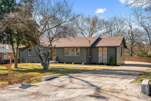 181 Roberta Dr, Hendersonville, TN, 37075-5368 | Card Image