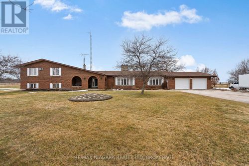 11292 Golf Course Rd, Wainfleet, ON, L0S1V0 | Card Image