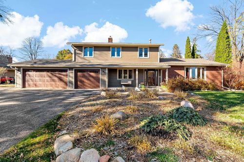 15700 Dawn Dr, Minnetonka, MN, 55345-5608 | Card Image