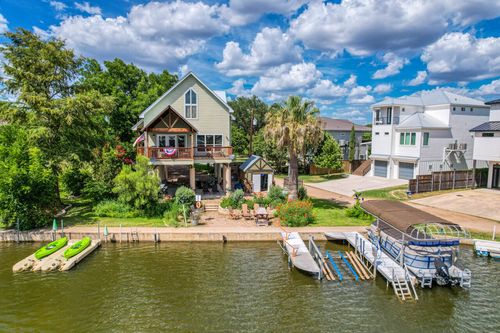1605 Glencove Dr, Kingsland, TX, 78639-3243 | Card Image