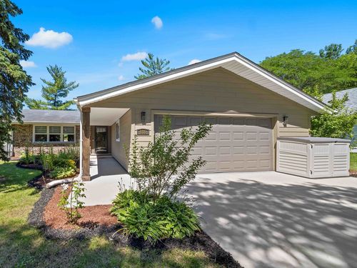 600 S Springinsguth Rd, Schaumburg, IL, 60193-2444 | Card Image