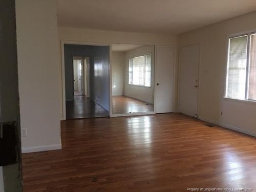 402 Botany Ct, Fayetteville, NC, 28303-3204 | Card Image