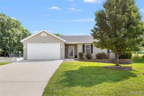 233 Whitetail Crossing Dr, Troy, MO, 63379-2564 | Card Image