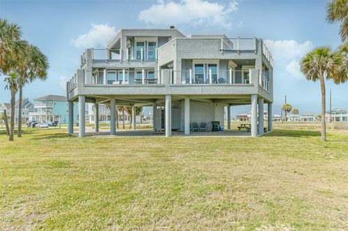 18611 W De Vaca Ln, Galveston, TX, 77554-1090 | Card Image