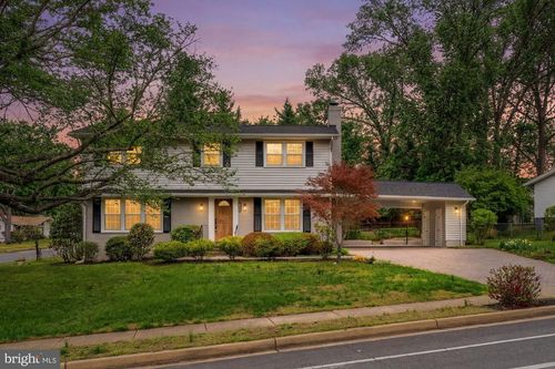 8612 Cottage Street, VIENNA, VA, 22180 | Card Image