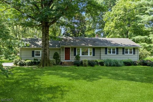 24 Briar Ln, Basking Ridge, NJ, 07920-1301 | Card Image