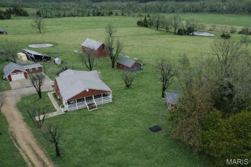 9081 W Red Oak Rd, Rosebud, MO, 63091-2001 | Card Image