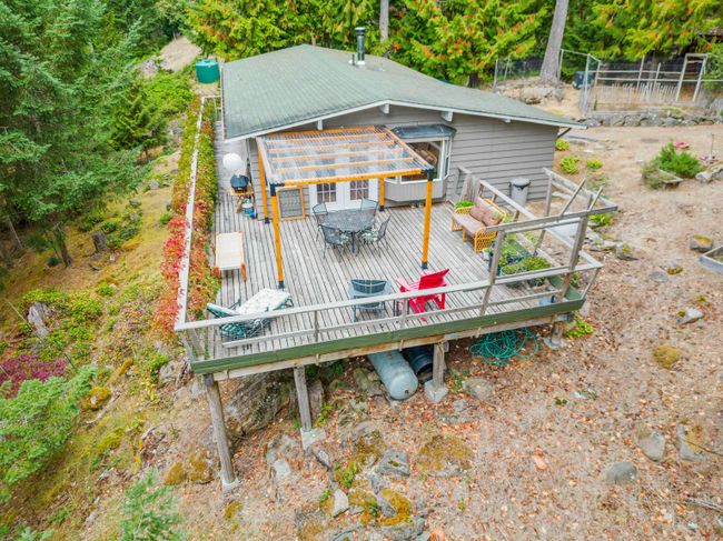 514 Bluff Way, House other with 2 bedrooms, 1 bathrooms and 2 parking in Mayne Island BC | Image 29