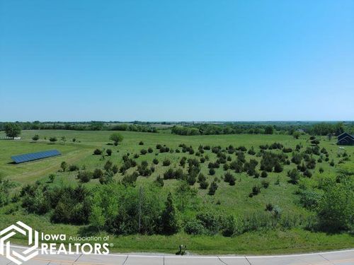 19542 205th Ave, Centerville, IA, 52544-8943 | Card Image