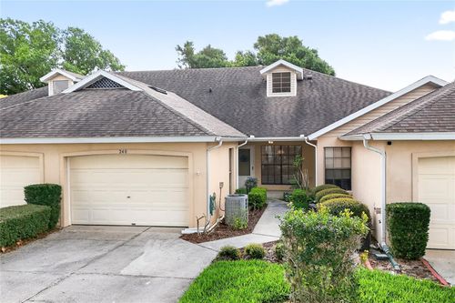 240 Juniper Way, TAVARES, FL, 32778-5604 | Card Image