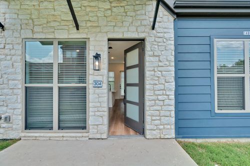 1508 Bernard St, Garland, TX, 75040-5813 | Card Image