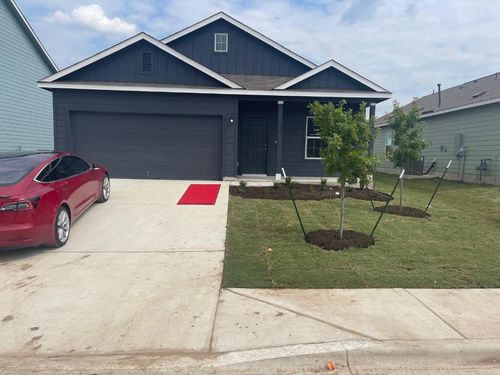 502 Thunderstorm Ave, Lockhart, TX, 78644-4877 | Card Image