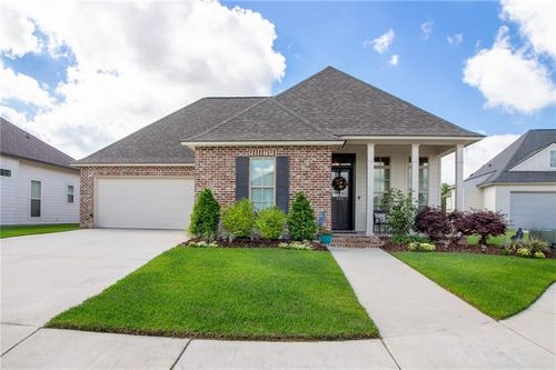 353 Glenthorne Drive, Gonzales, LA, 70737 | Card Image