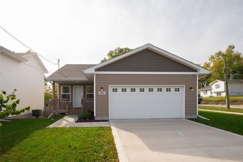 1000 North Ave, Norwalk, IA, 50211 | Card Image