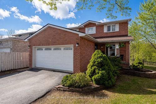 29 Sherwood Cres, Belleville, ON, K8P5G2 | Card Image