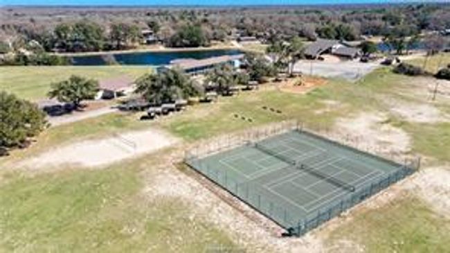 236 N Golfview Dr, House other with 3 bedrooms, 3 bathrooms and null parking in Hilltop Lakes TX | Image 33