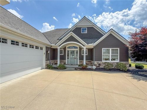 7571 Silverleaf Ct, Sagamore Hills, OH, 44067-3314 | Card Image