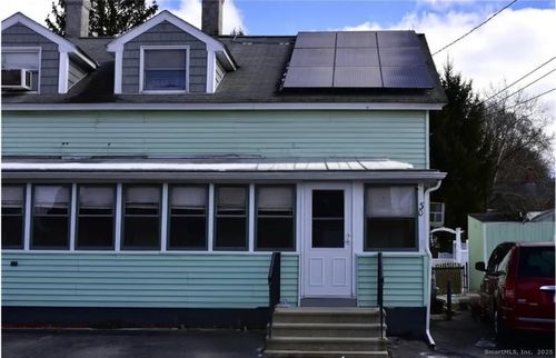 30 N Chestnut St, Wauregan, CT, 06387-8702 | Card Image