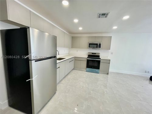 5800-5800 Nw 27th Ct, Lauderhill, FL, 33313-2330 | Card Image