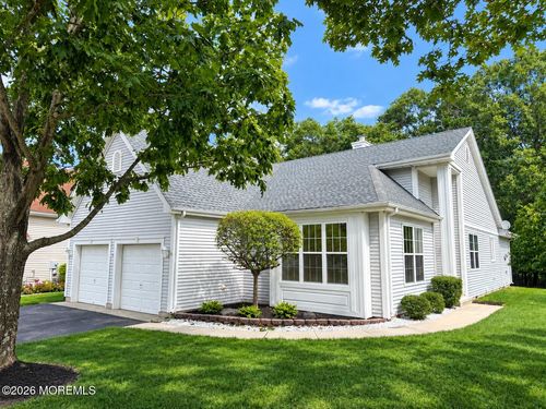 33 Valley Stream Pl, Barnegat, NJ, 08005-5526 | Card Image