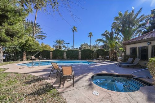 241-3135 S Mojave Rd, Las Vegas, NV, 89121-8301 | Card Image