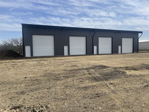 16697 S Interstate 35, Salado, TX, 76571-9567 | Card Image