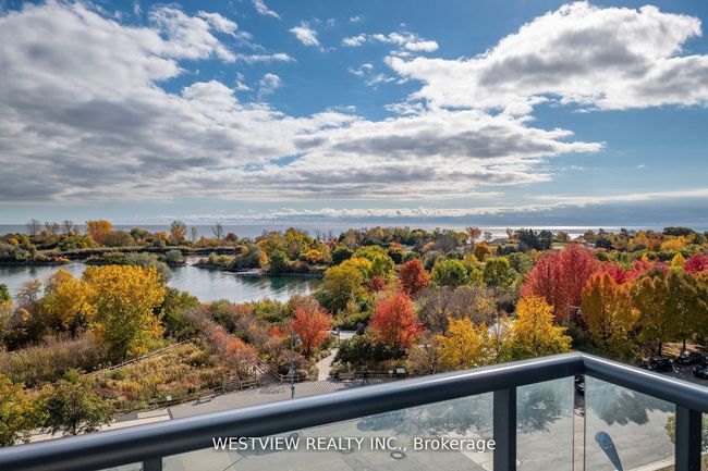 504 - 59 Annie Craig Dr, Condo with 2 bedrooms, 2 bathrooms and 1 parking in Etobicoke ON | Image 7