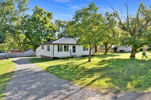 1012 Gifford Ln, Bethpage, TN, 37022-8202 | Card Image