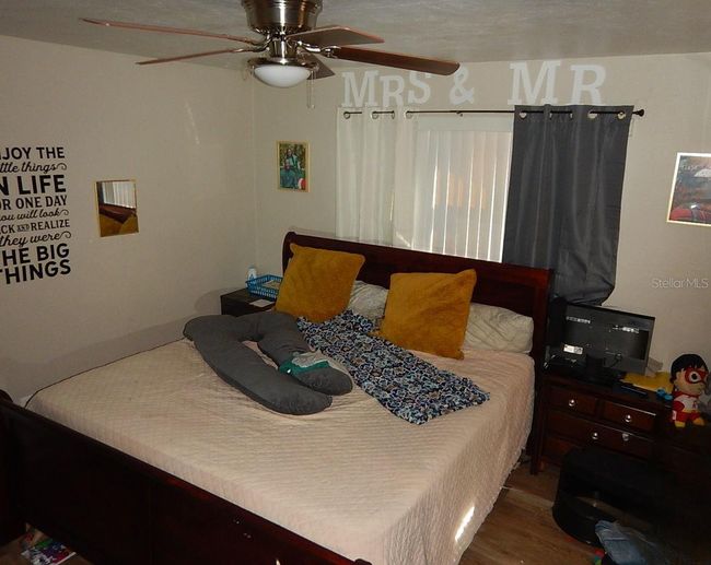 1263 W 27 Th St, House other with 3 bedrooms, 1 bathrooms and null parking in Riviera Beach FL | Image 5
