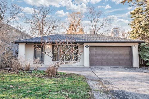 lower-38 Hopperton Dr, North York, ON, M2L2S6 | Card Image