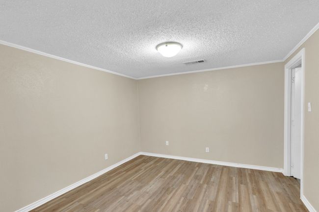 214 Hill Ln, House other with 3 bedrooms, 2 bathrooms and null parking in Red Oak TX | Image 15